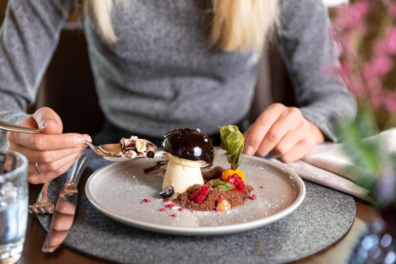 Hotel Schlosswirt 思科纳 外观 照片