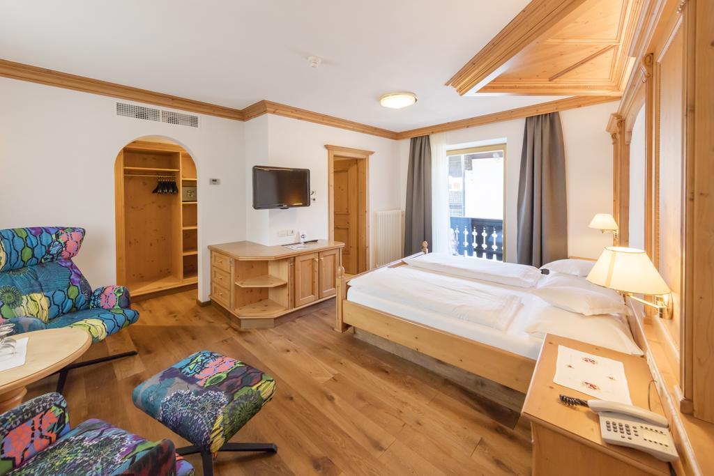 Hotel Schlosswirt 思科纳 外观 照片