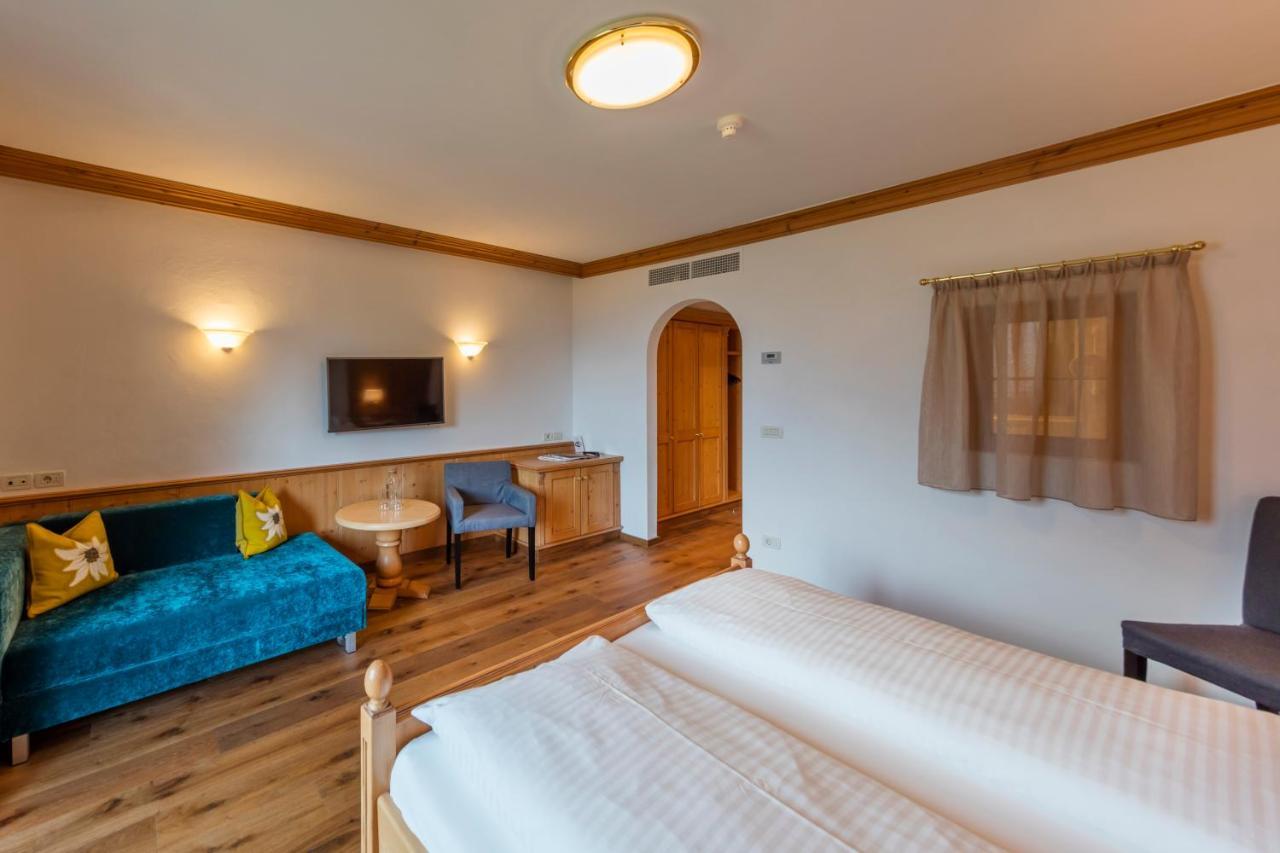 Hotel Schlosswirt 思科纳 外观 照片